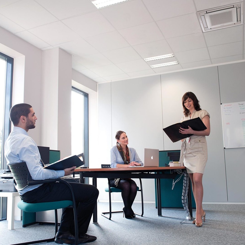 Инверторный кассетный кондиционер (сплит-система) Daikin FFA35A9 / RXM35A