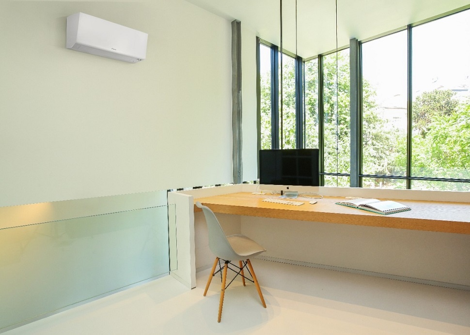 Инверторный настенный кондиционер (сплит-система) Daikin FTXM50A / RXM50A Инверторный настенный кондиционер (сплит-система) Daikin FTXM50A / RXM50A